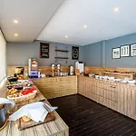 Hotel apartamentowy Hma &