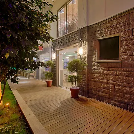 Hma & Aparthotel 3*