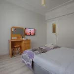 Aparthotel Hma &